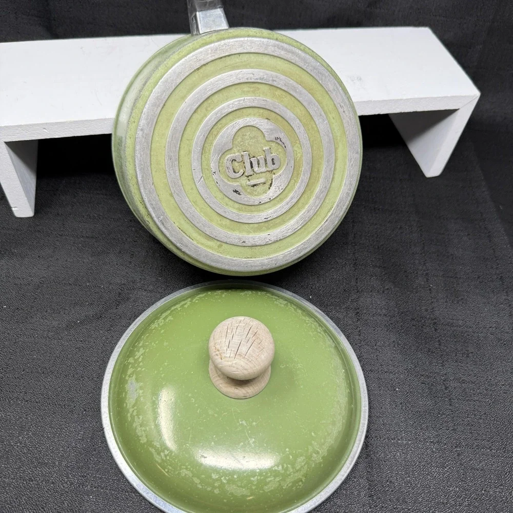 VTG 1960's CLUB Avocado Green Aluminum 3-quart Saucepan w/Lid WORN